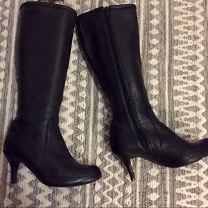 Pedro García pebbled leather knee high boots sz 36